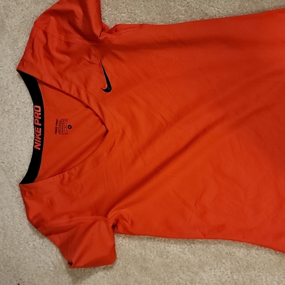 Nike Pro shorts sleeve shirt